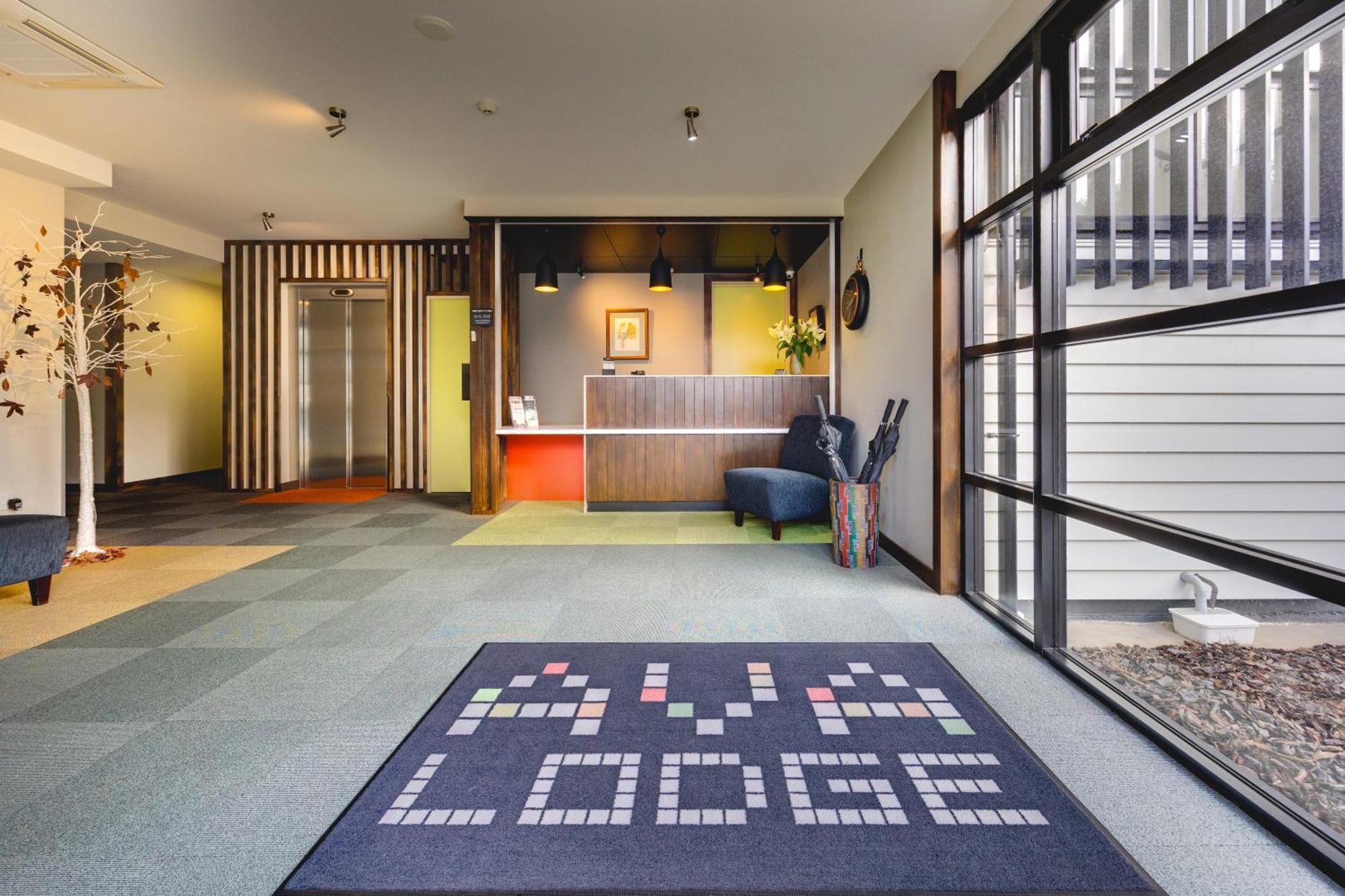 Ava Lodge Лоуэр-Хатт Экстерьер фото
